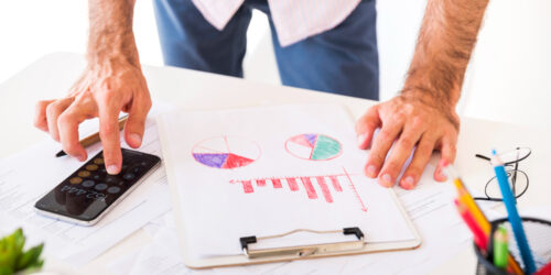 Restructuration de Dettes avec SAGESSE Courtage Crédit : Avantages et Services